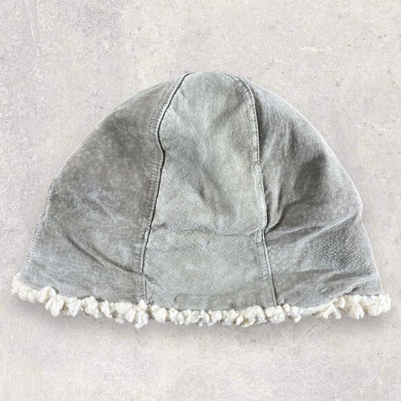 H&M Suede Beanie - Picture 1 of 6